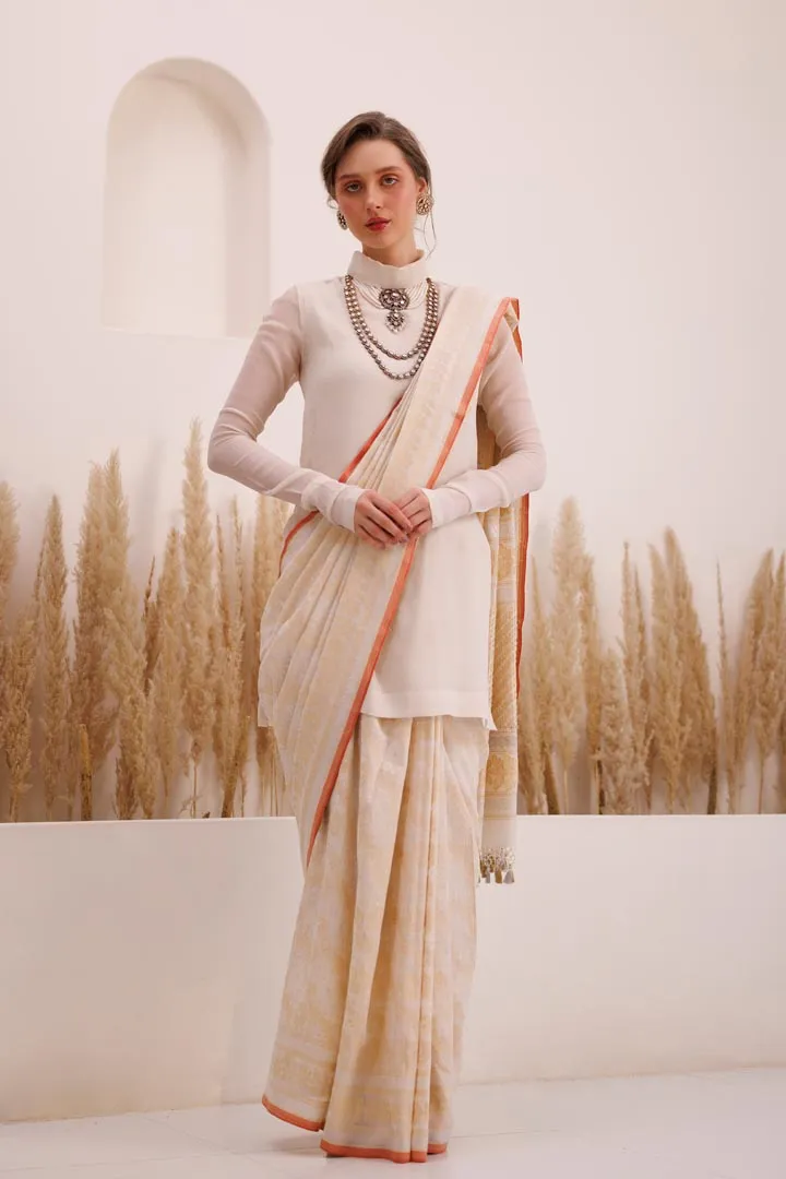 Aarvi Saree