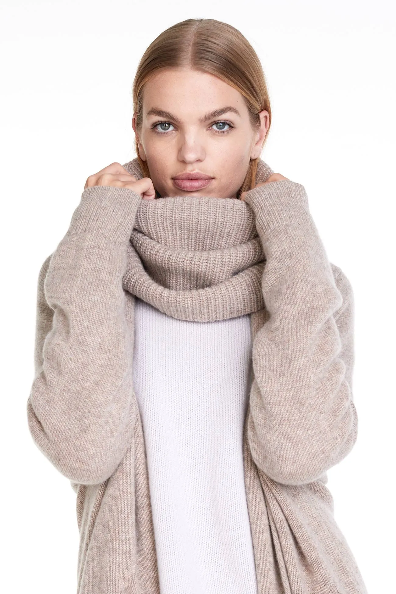 AVA SNOOD