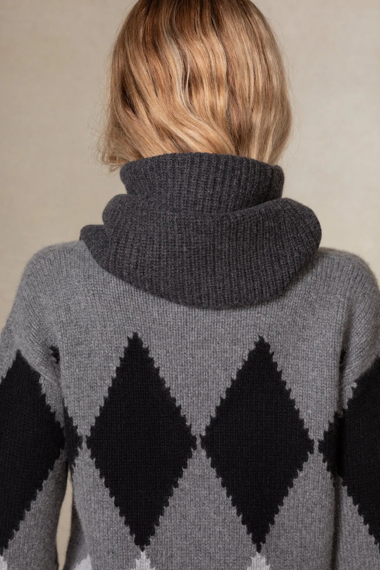 AVA SNOOD