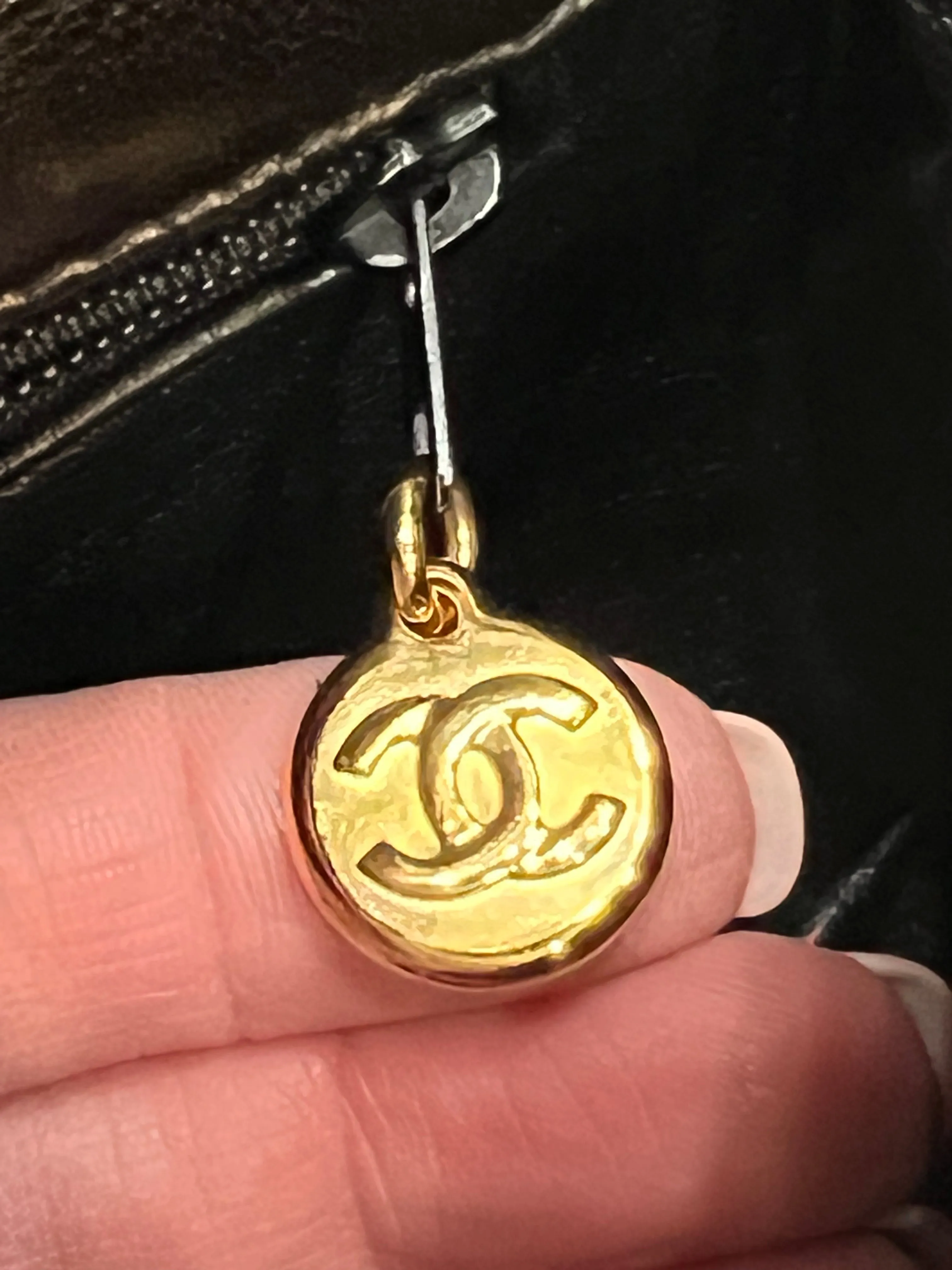 CHANEL QUILTED PATENT LEATHER VINTAGE BUM BAG