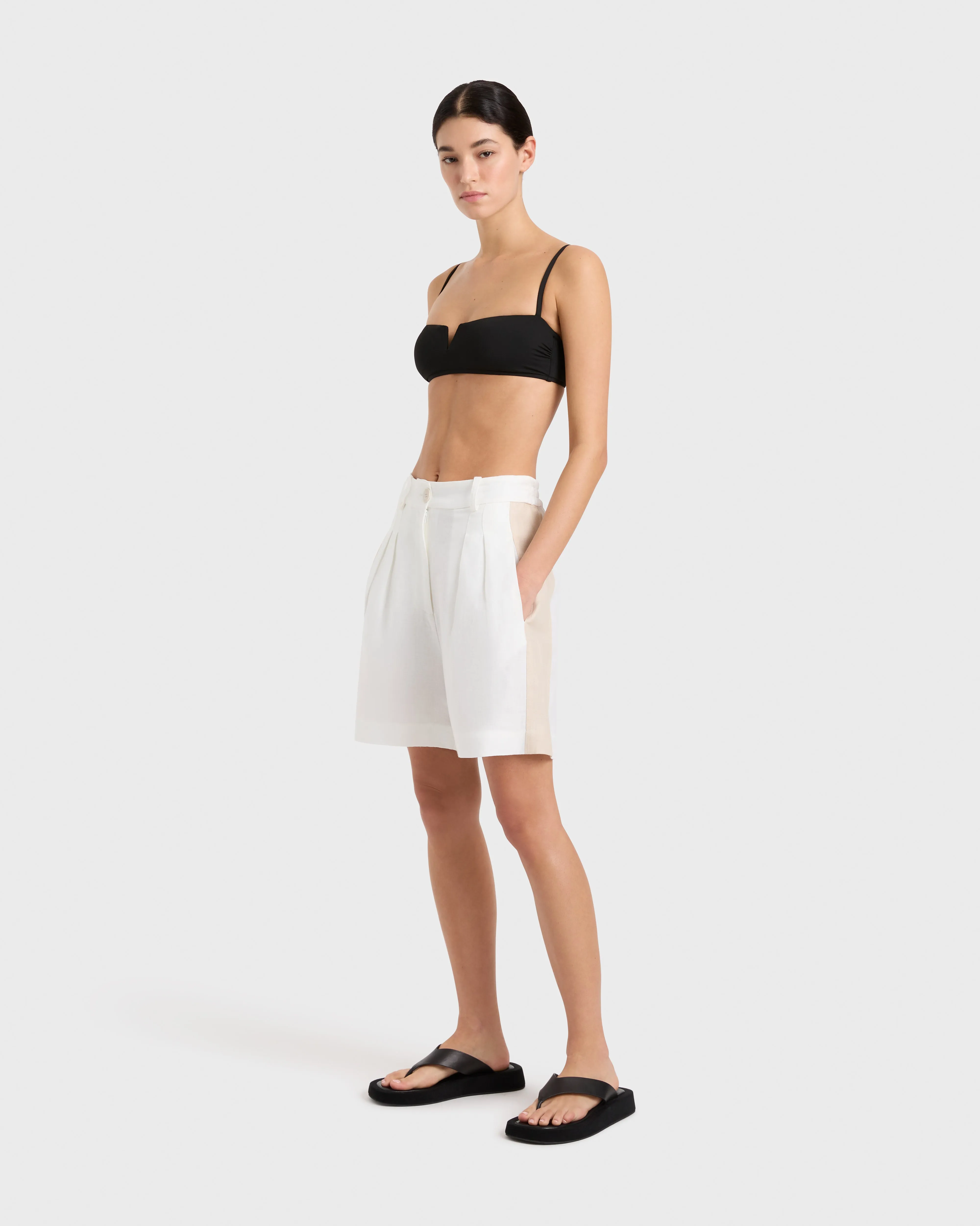 Delphi Linen Two Tone Short - White & Sand