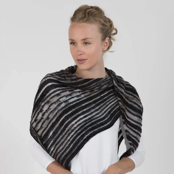 Drama Queen Shawl Kit