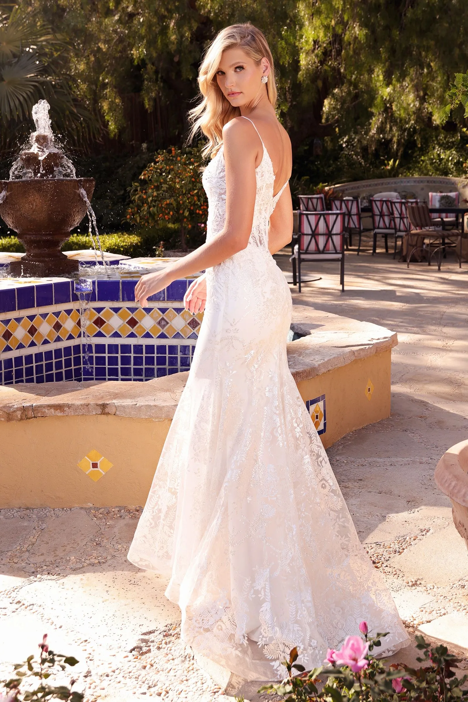FITTED LACE MERMAID BRIDAL GOWN CDJ825W