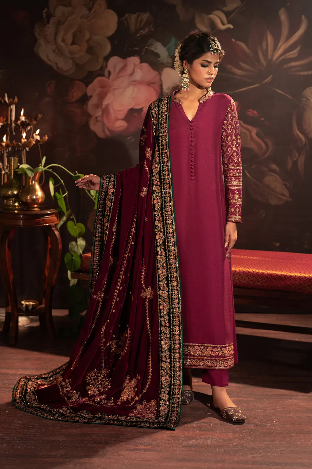 Iznik | Exclusive Velvet | IV-42