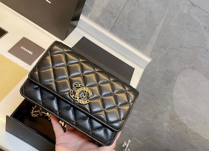 Leather Chanel Woman Handbag